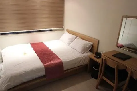 Inn-the Hotel