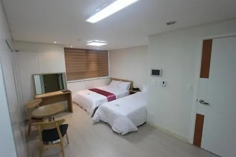 Inn-the 3*